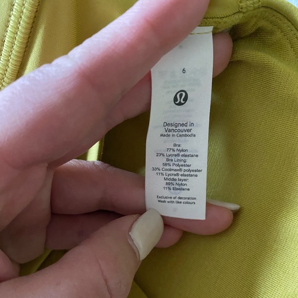 Lululemon sports bra size 6 - Picture 4 of 4